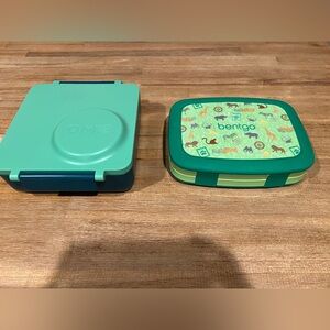Omie lunchbox and Bentgo box